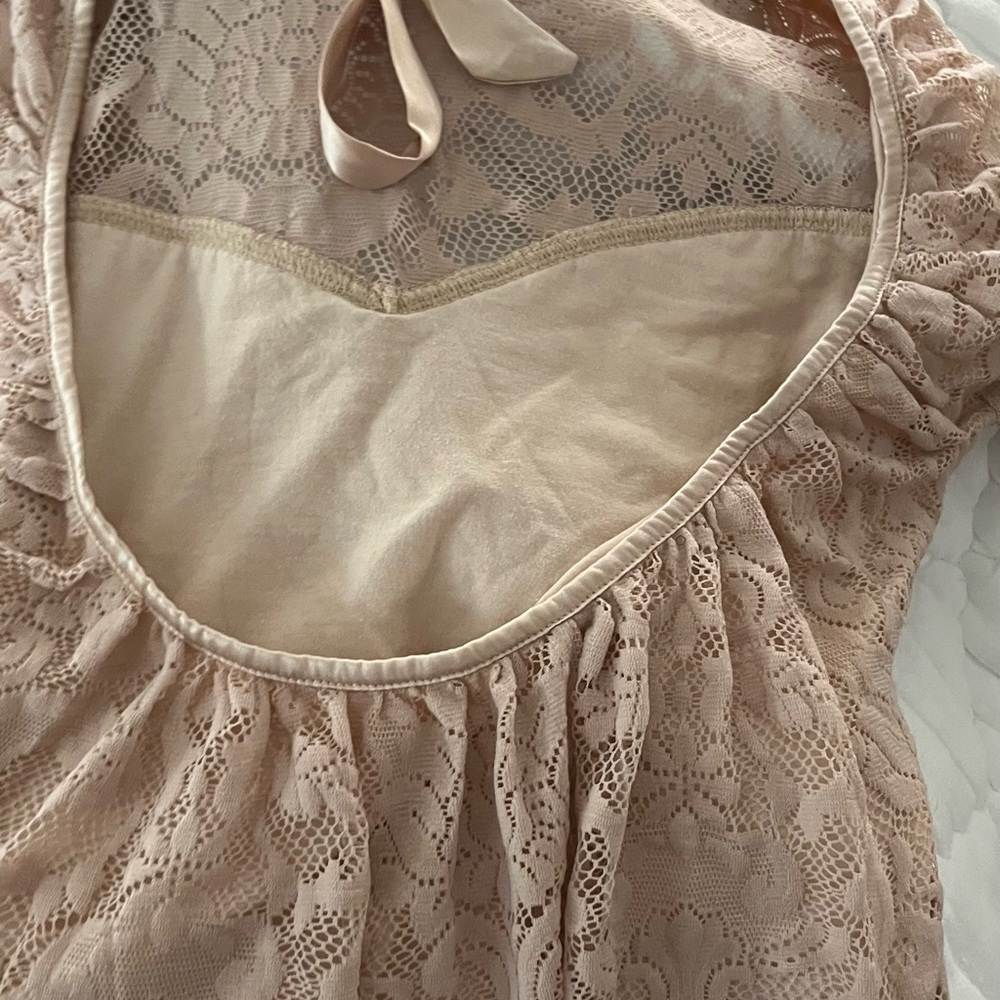 bebe Lace Blouse in Light Pink